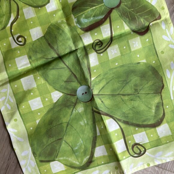 Garden Flag Four Leaf Clover St Patrick’s Day - Picture 2 of 3